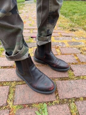 Dr Martens Flora Chelsea Boots in Dark Brown with burgundy accents // 38 US 7